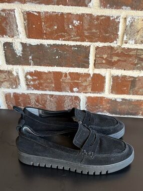 Vionic Uptown Orthotic Black Suede Loafer Size 8